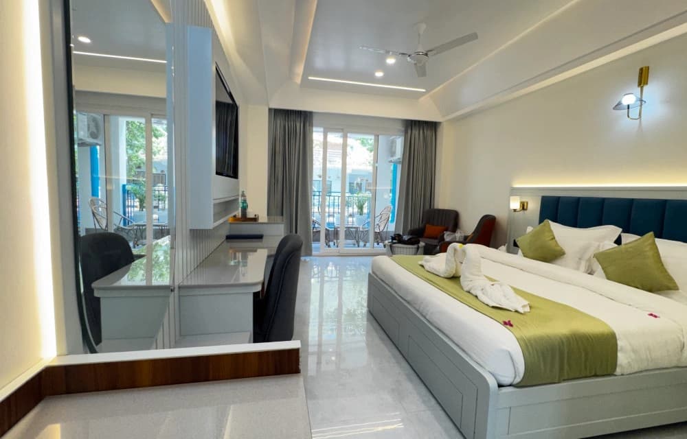 The Superior Room with Balcony at Arista Haven, Tapovan, Rishikesh