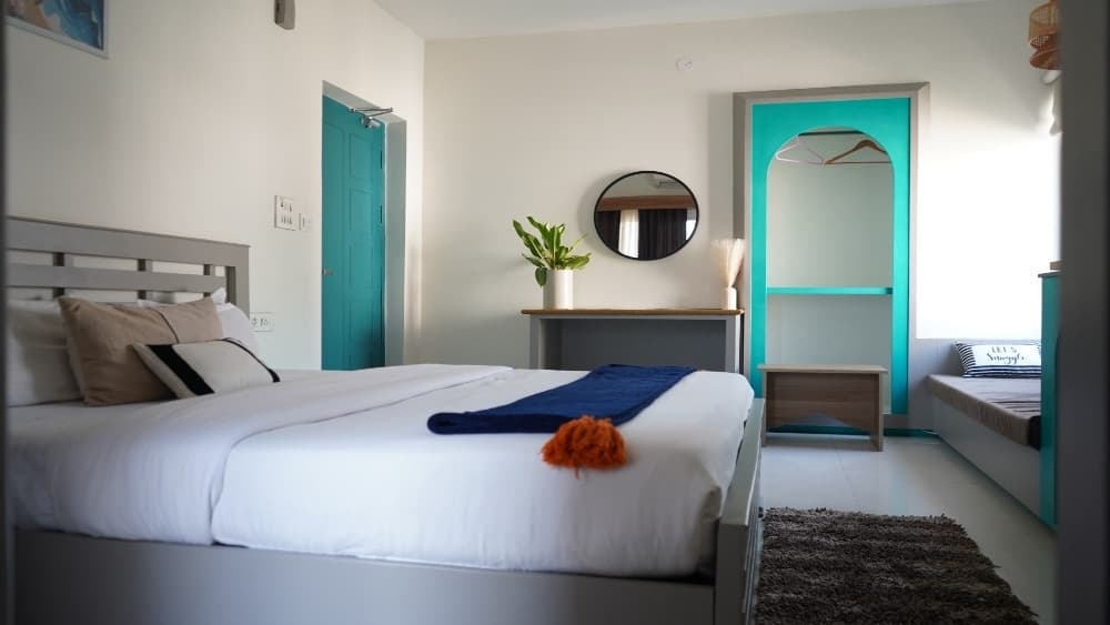 Deluxe Room with Balcony at Aroma Cafe Hotel, Rishikesh