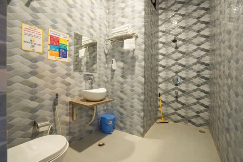En-suite bathroom for the AC 4-Bed Female Dorm — Ensuite at goSTOPS Rishikesh, Lakshman Jhula