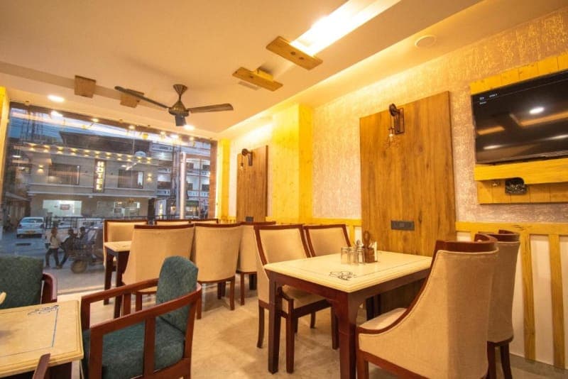 The restaurant at Holy Shivana, Rishikesh, with the street visible outside