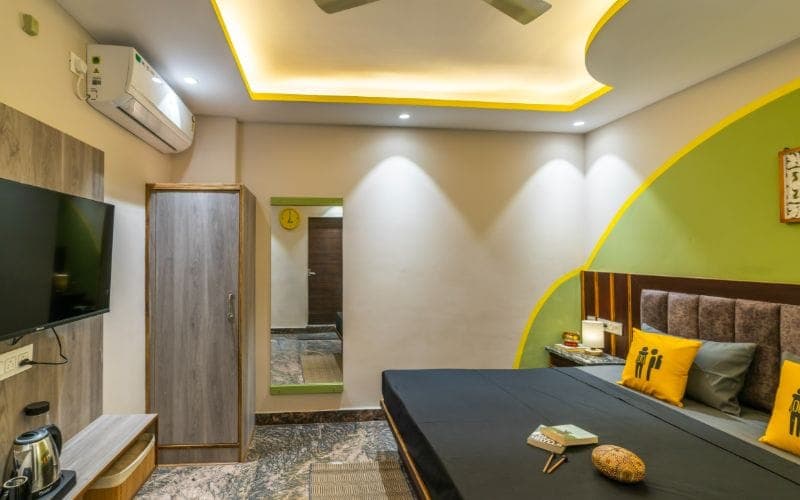 The Deluxe Double Room (AC) at The Hosteller Rishikesh, Ganges