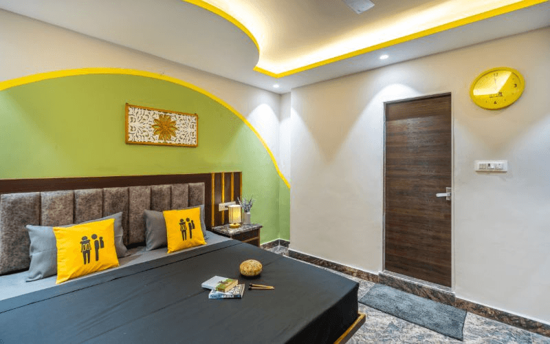The AC Deluxe Double Room at The Hosteller Rishikesh, Ganges