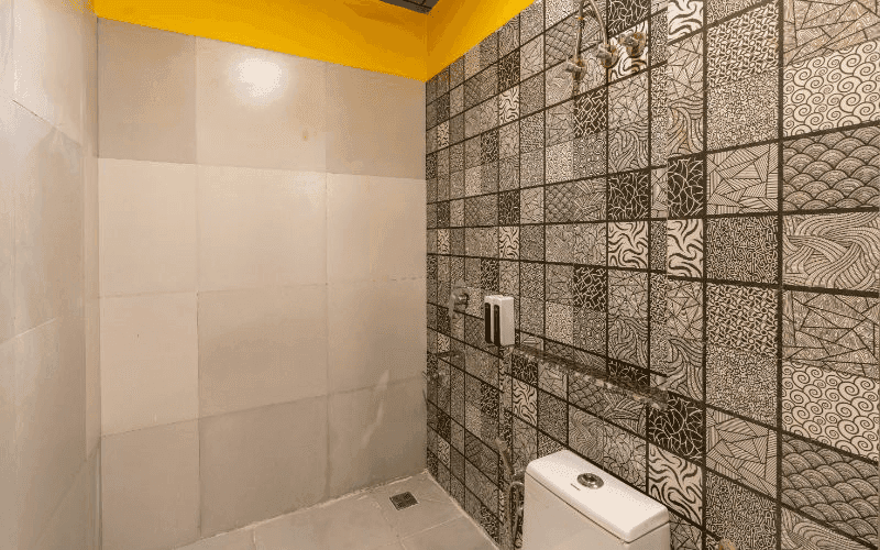En-suite bathroom for the AC 12-Bed Mixed Dorm at The Hosteller Rishikesh, Upper Tapovan