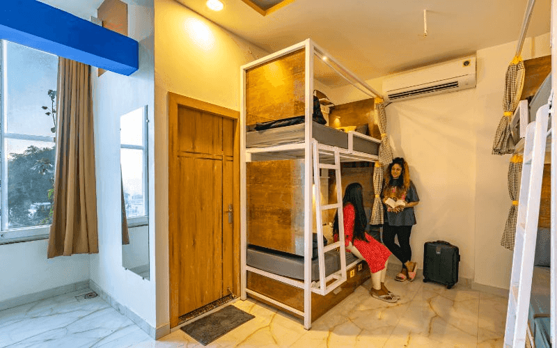 Inside the AC 6-Bed Female Dorm at The Hosteller Rishikesh, Upper Tapovan