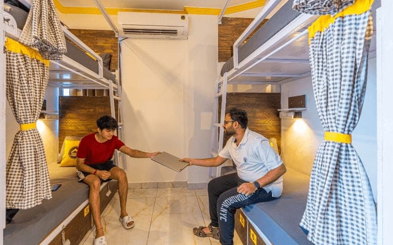 Inside the 6-Bed Mixed Dorm (AC) at The Hosteller Rishikesh, Upper Tapovan